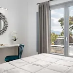 Bliss Holidays Spot Fira (Santorini)