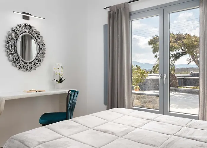 Bliss Holidays Spot Fira (Santorini)